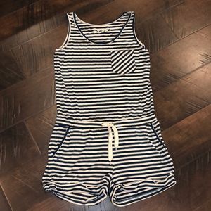 ❤️EUC❤️ Kavu Striped Romper